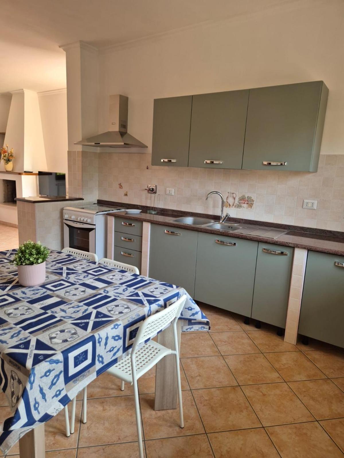דירות פיומיצ'ינו Madi House מראה חיצוני תמונה