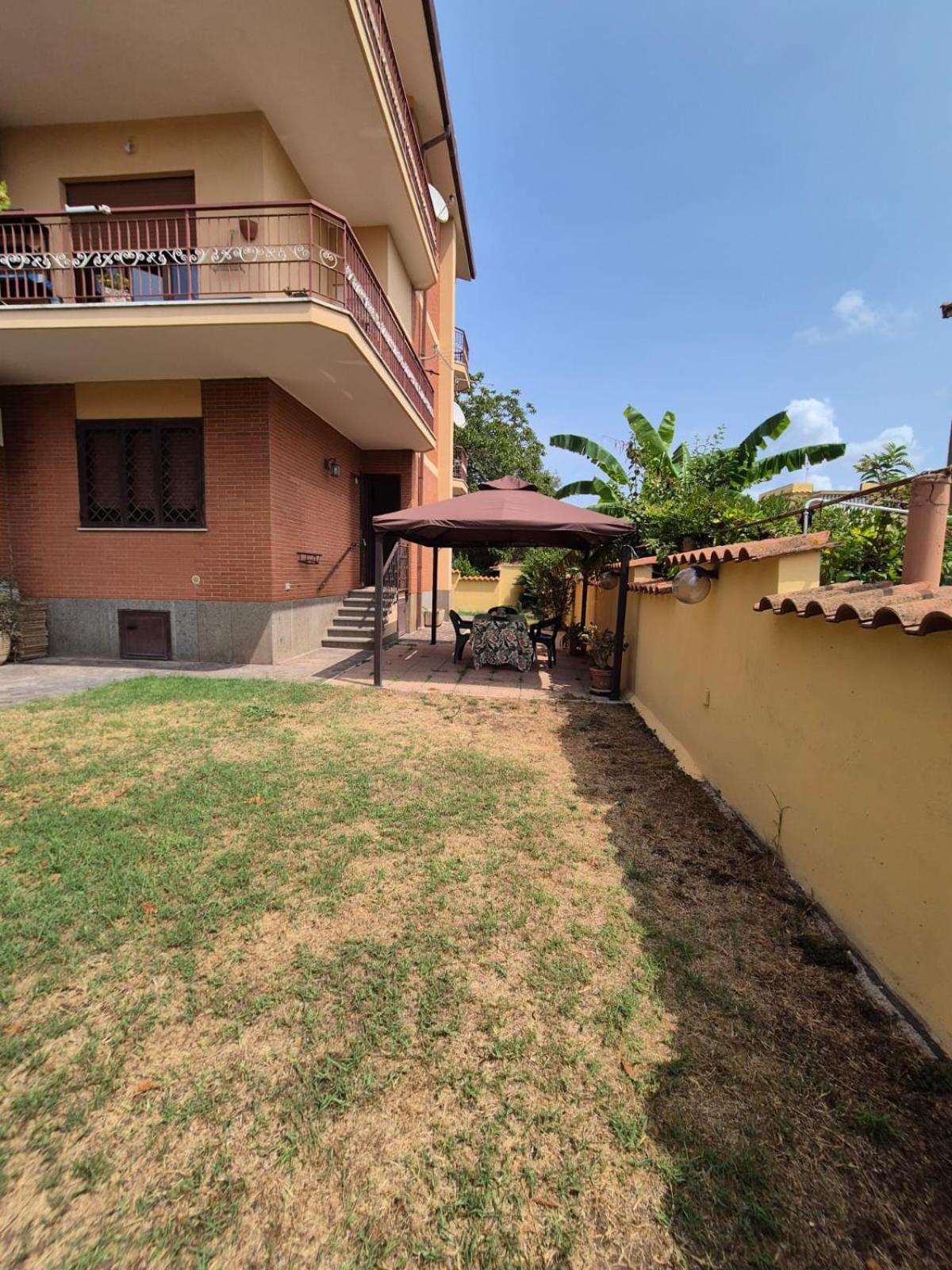 דירות פיומיצ'ינו Madi House מראה חיצוני תמונה